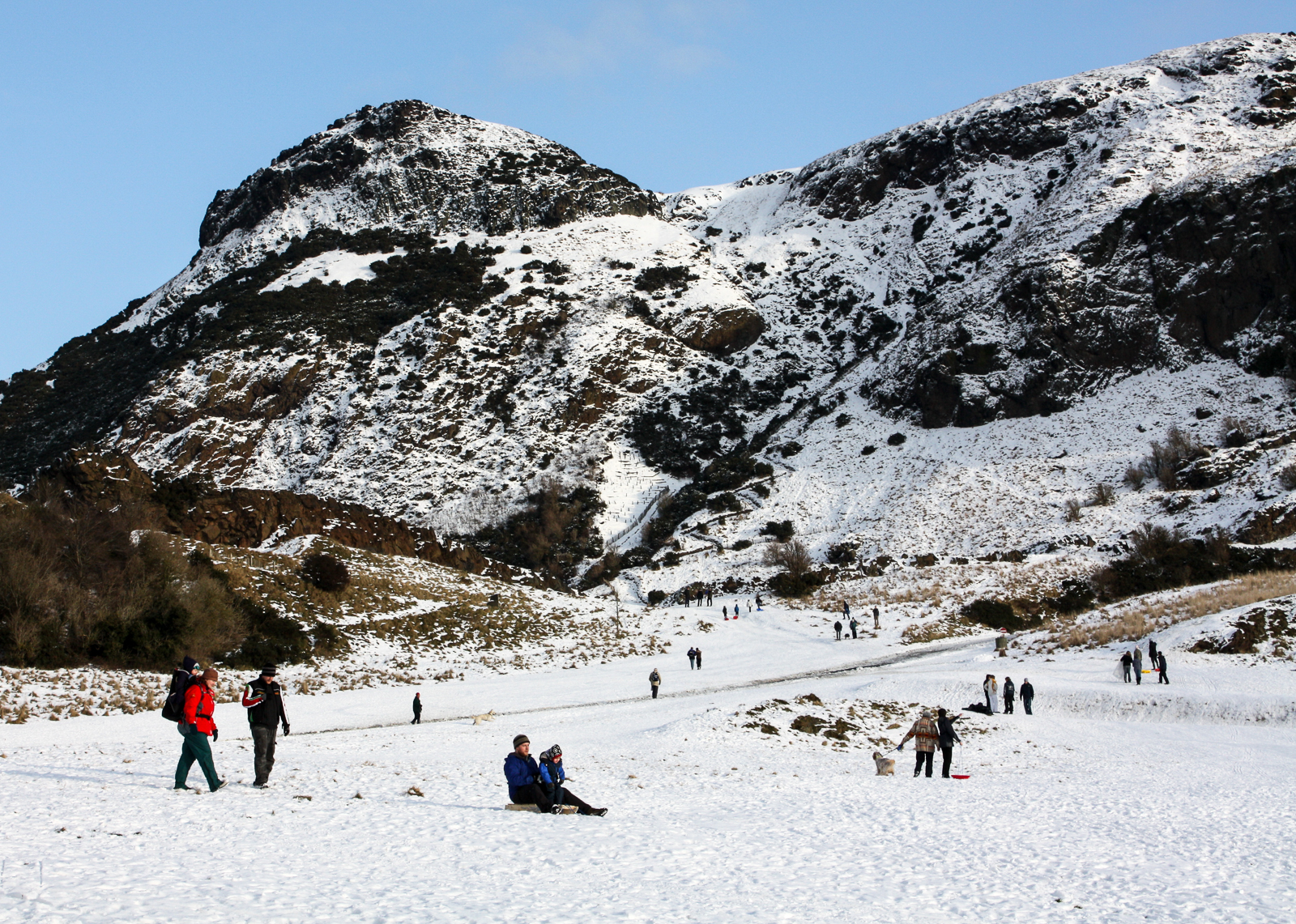 arthurs-seat from the west