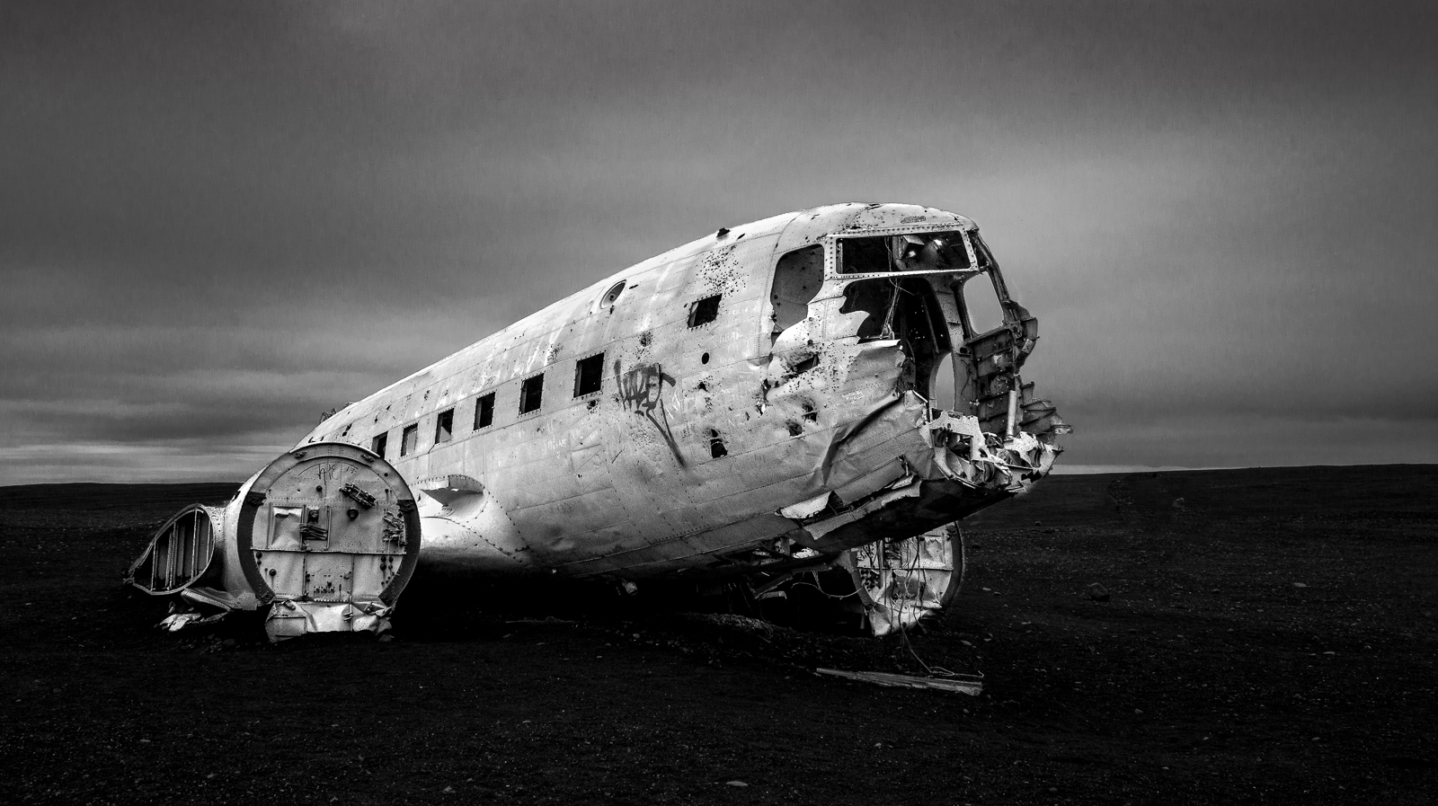 crashed-plane