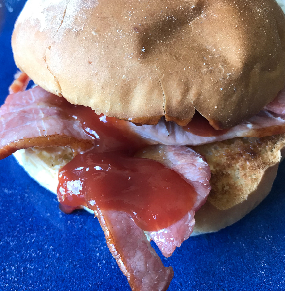 bacon-roll.